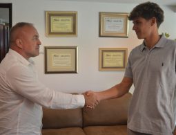 Illyés Miklós (balra) gratulált Herczeg Áronnak.