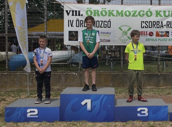 Halász Bende a dobogó tetején