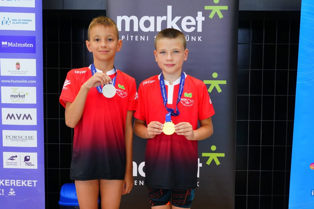 Szeged adott otthont az úszó Regionális Delfin Bajnokságnak. A viadalon 335 induló volt, a Miskolci Sportiskola csapata 16 versenyzővel képviseltette magát.